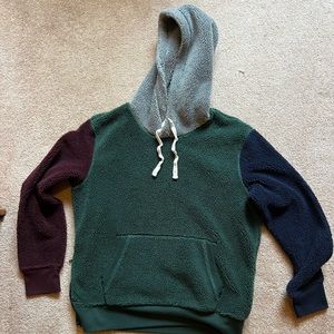 American Eagle Men’s color block Sherpa